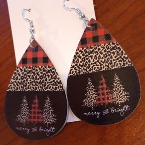 5/20 Red and Black Christmas Teardrop Earrings